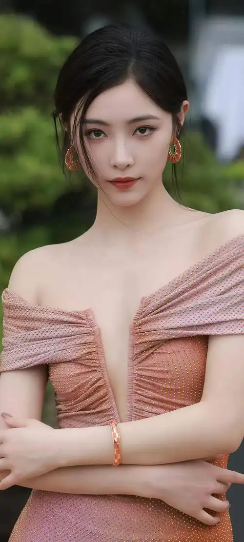 TikTok成人版短剧片段内容专题封面